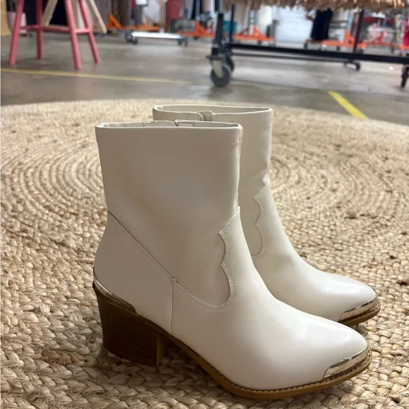 Dirty Laundry Cream Heeled Boots with Gold Accents - Picture 10 of 10